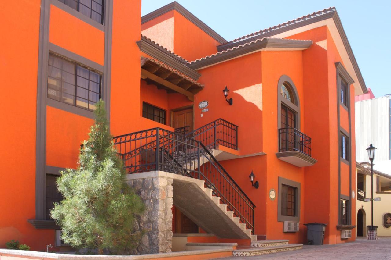 Hotel Suites El Paseo ซิวดัด ฮัวเรซ ภายนอก รูปภาพ