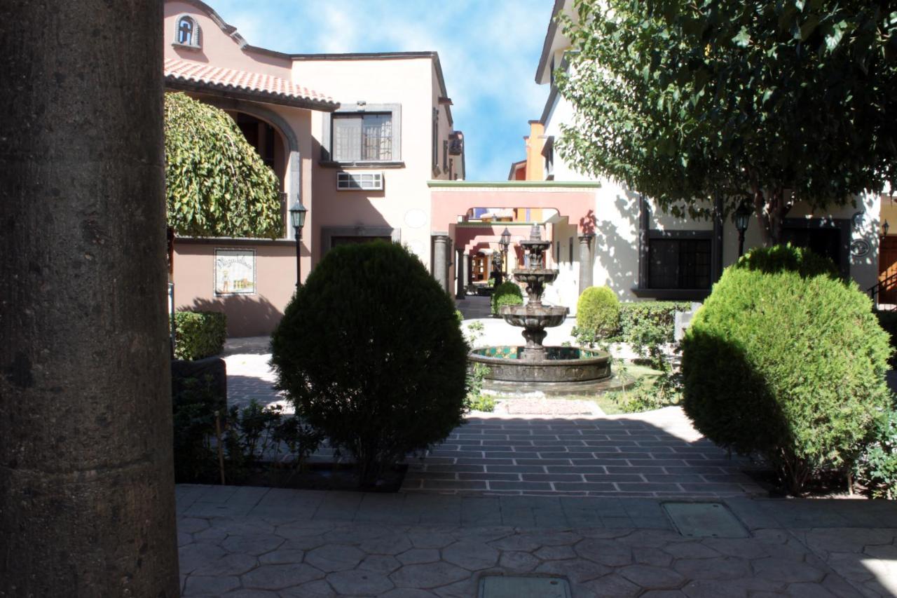 Hotel Suites El Paseo ซิวดัด ฮัวเรซ ภายนอก รูปภาพ