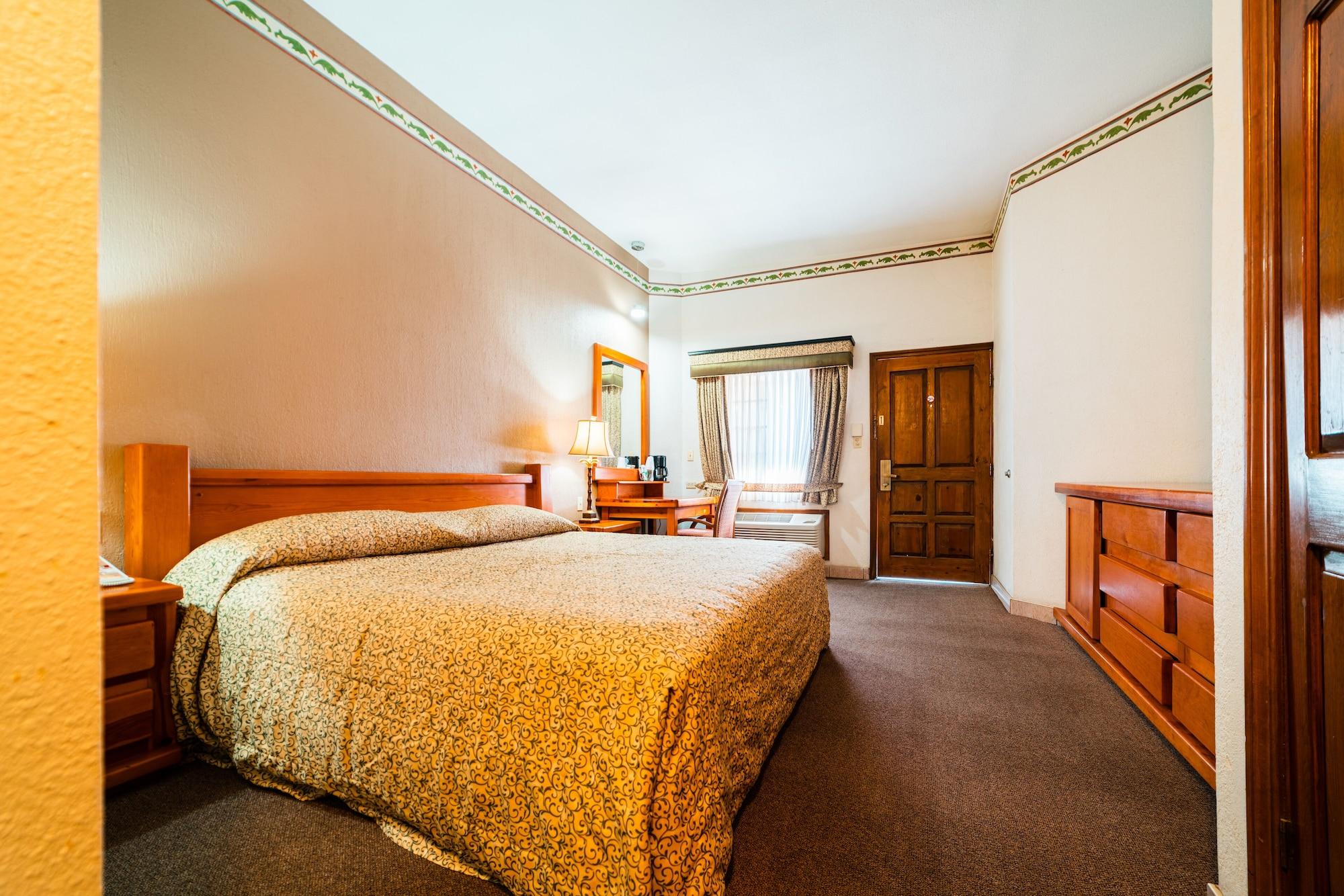 Hotel Suites El Paseo ซิวดัด ฮัวเรซ ภายนอก รูปภาพ